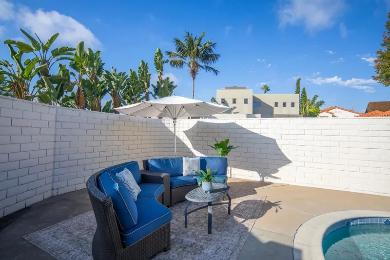 909 1st St, Coronado, California, United States. - Photo 17
