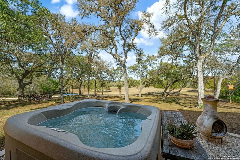 936 County Road 375, San Antonio, TX 78253, San Antonio, Texas, United States. - Photo 15