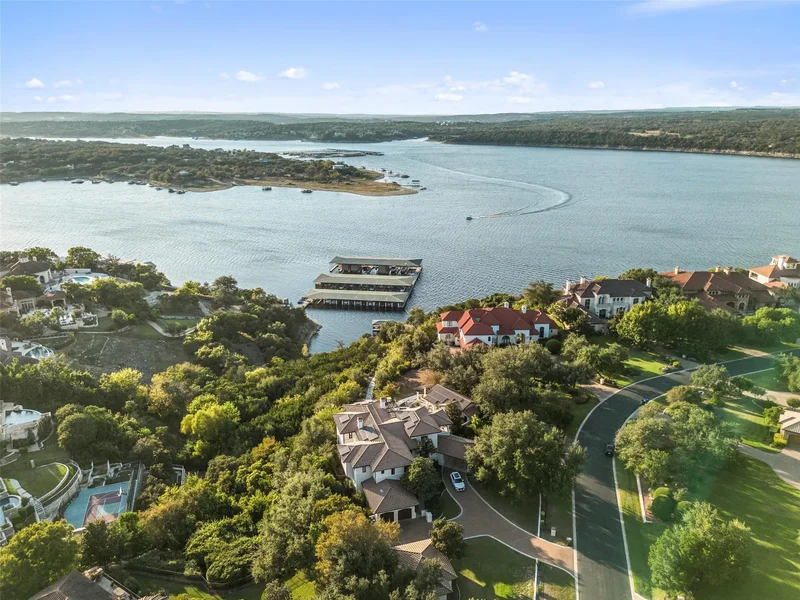 203 Bella Riva DR, Austin, Texas, United States. - Photo 36
