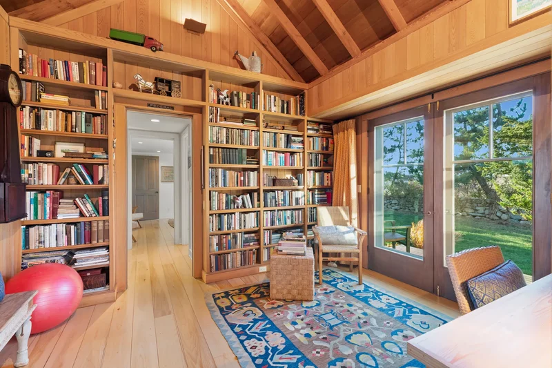 64 Squibnocket Farm Road, Chilmark, MA 02535, Chilmark, Massachusetts, United States. - Photo 30