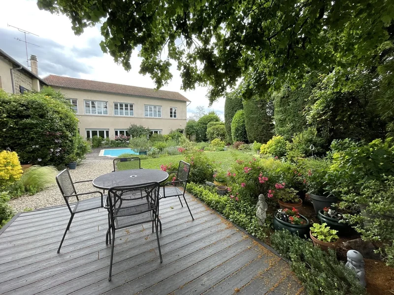 Saint-Étienne-des-Oullières, Saint-Étienne-des-Oullières, Saint-Étienne-des-Oullières, Auvergne-Rhône-Alpes, France. - Photo 9