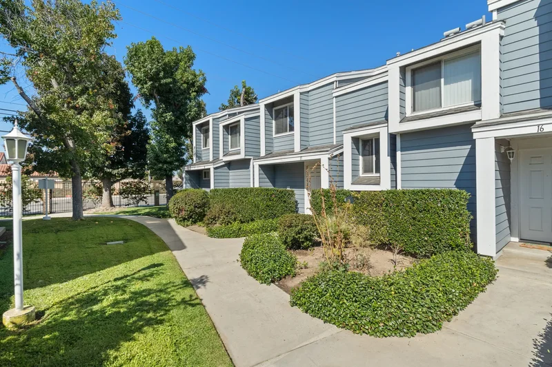 15735 Nordhoff Street 17, Los Angeles, CA 91343, Los Angeles, California, United States. - Photo 3