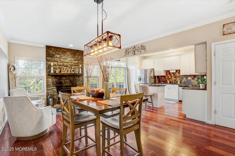 102 Whitlock Court, Manalapan, NJ 07726, Manalapan Township, New Jersey, United States. - Photo 25