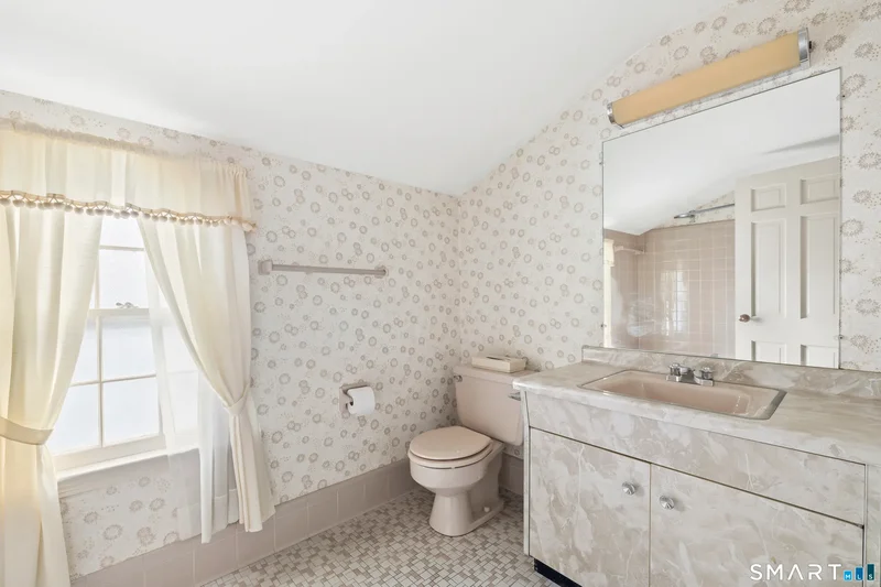 15 Garland Road, West Hartford, Connecticut, United States. - Photo 24