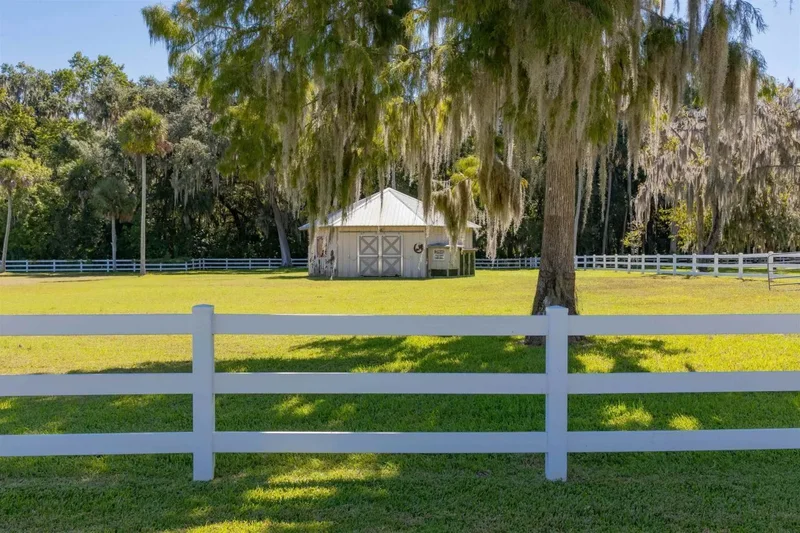 141 Wooten Rd, Crescent City, FL, 32112, USA, Crescent City, Florida, United States. - Photo 14