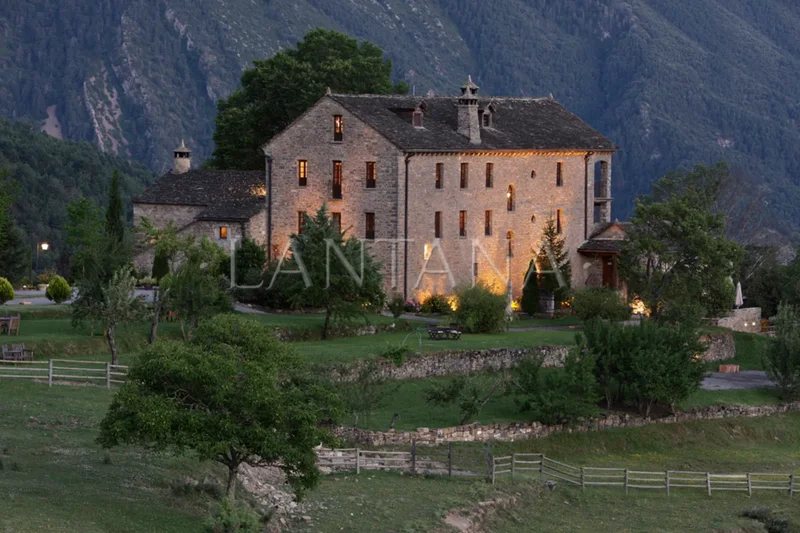 , Huesca, Hoz y Costean, Aragon, Spain. - Photo 4