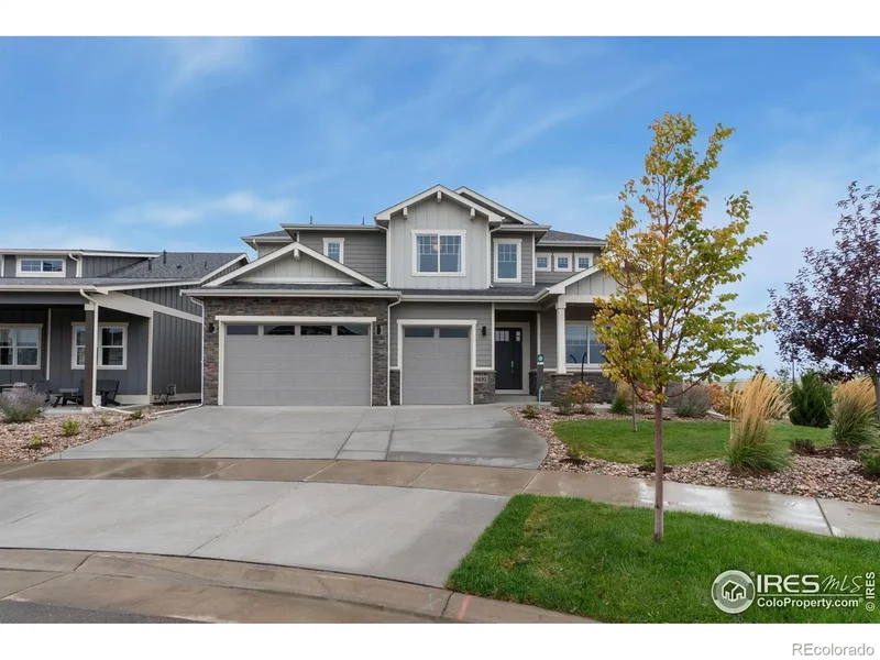 Single Family Residence in Aurora