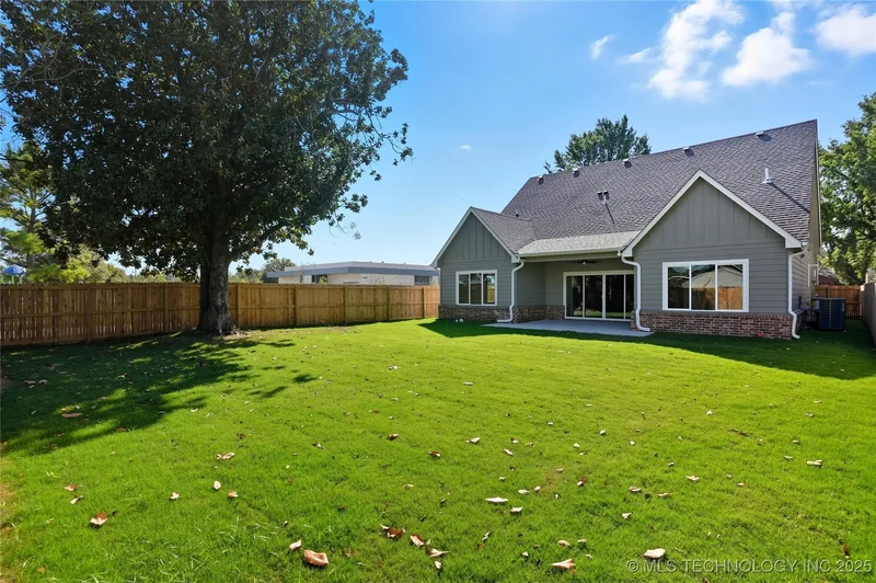 337 E 46th Street, Tulsa, OK 74105, Tulsa, Oklahoma, United States. - Photo 68