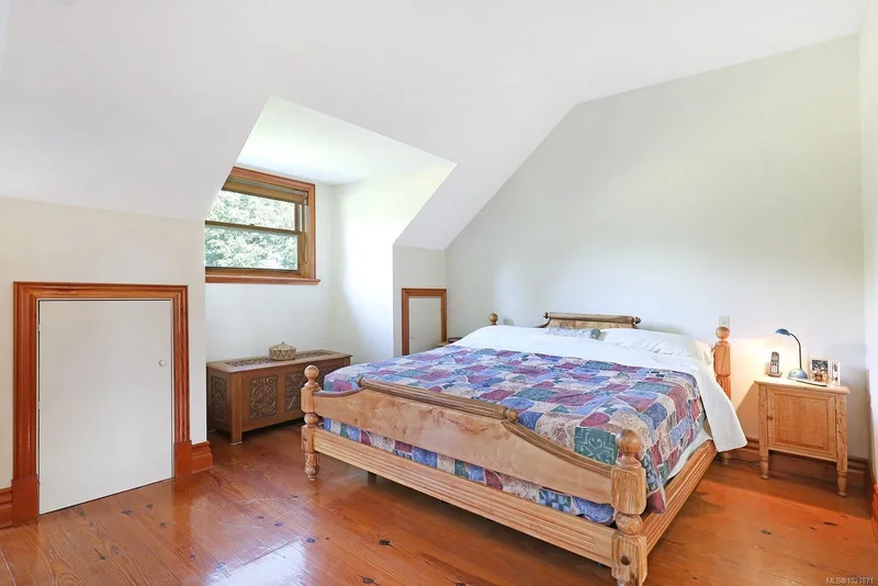 3713 Dove Creek Rd, Courtenay, British Columbia, Canada. - Photo 4
