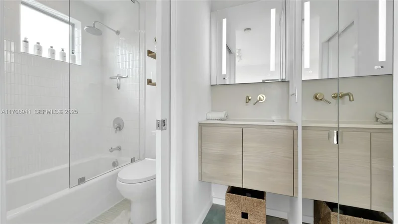 734 Michigan Ave 7 and 6, Miami Beach, Florida, United States. - Photo 23
