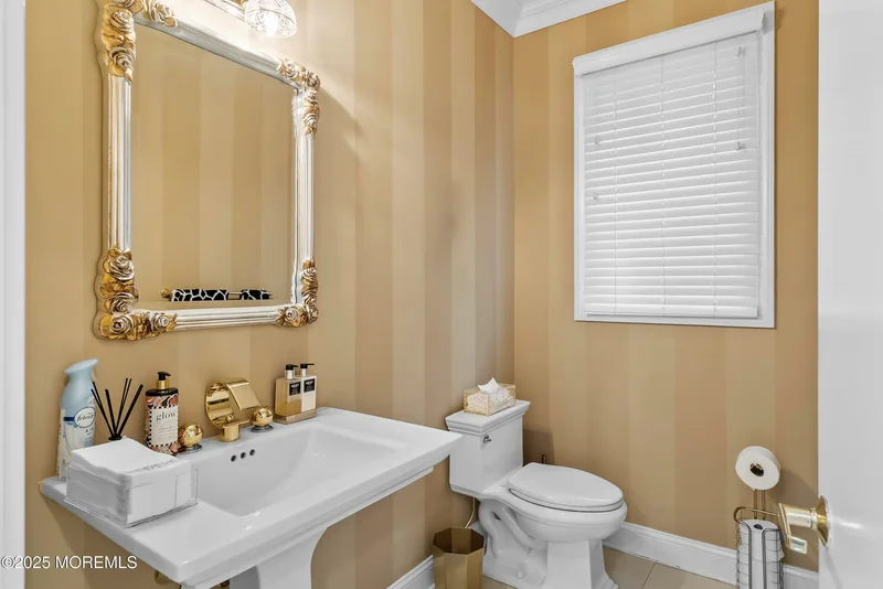 1833 New Hampshire Avenue, Toms River, New Jersey, United States. - Photo 29