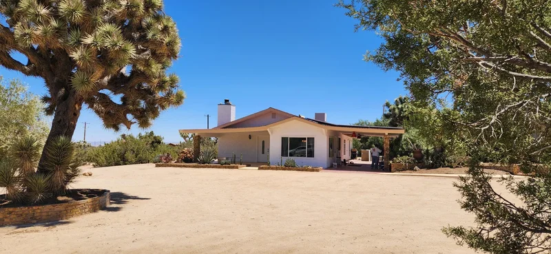 8837 Hardesty Drive Drive, Yucca Valley, California, United States. - Photo 2