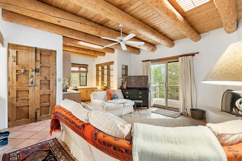 61 Calle San Martin , Santa Fe, NM 87506, Santa Fe, New Mexico, United States. - Photo 73