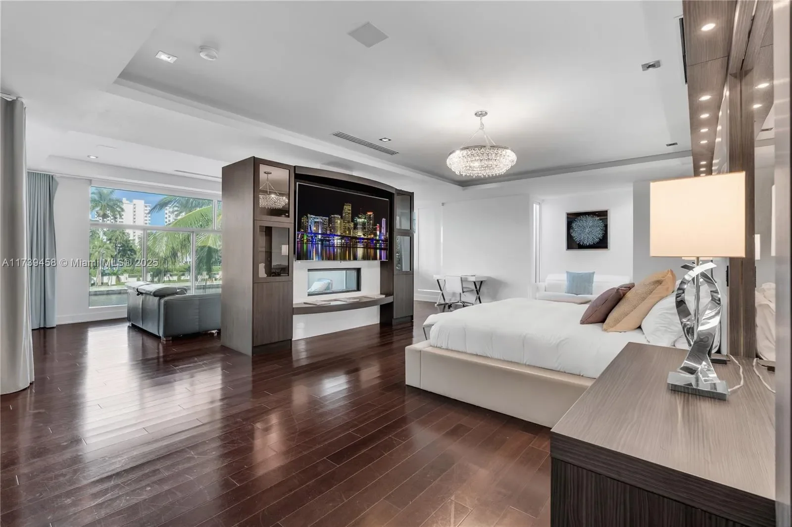 300 Royal Plaza Dr, Fort Lauderdale, Florida, United States. - Photo 80