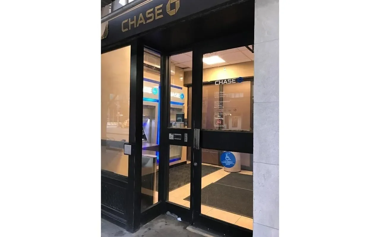 London Terrace, 465 W 23RD ST, New York, New York, United States. - Photo 16