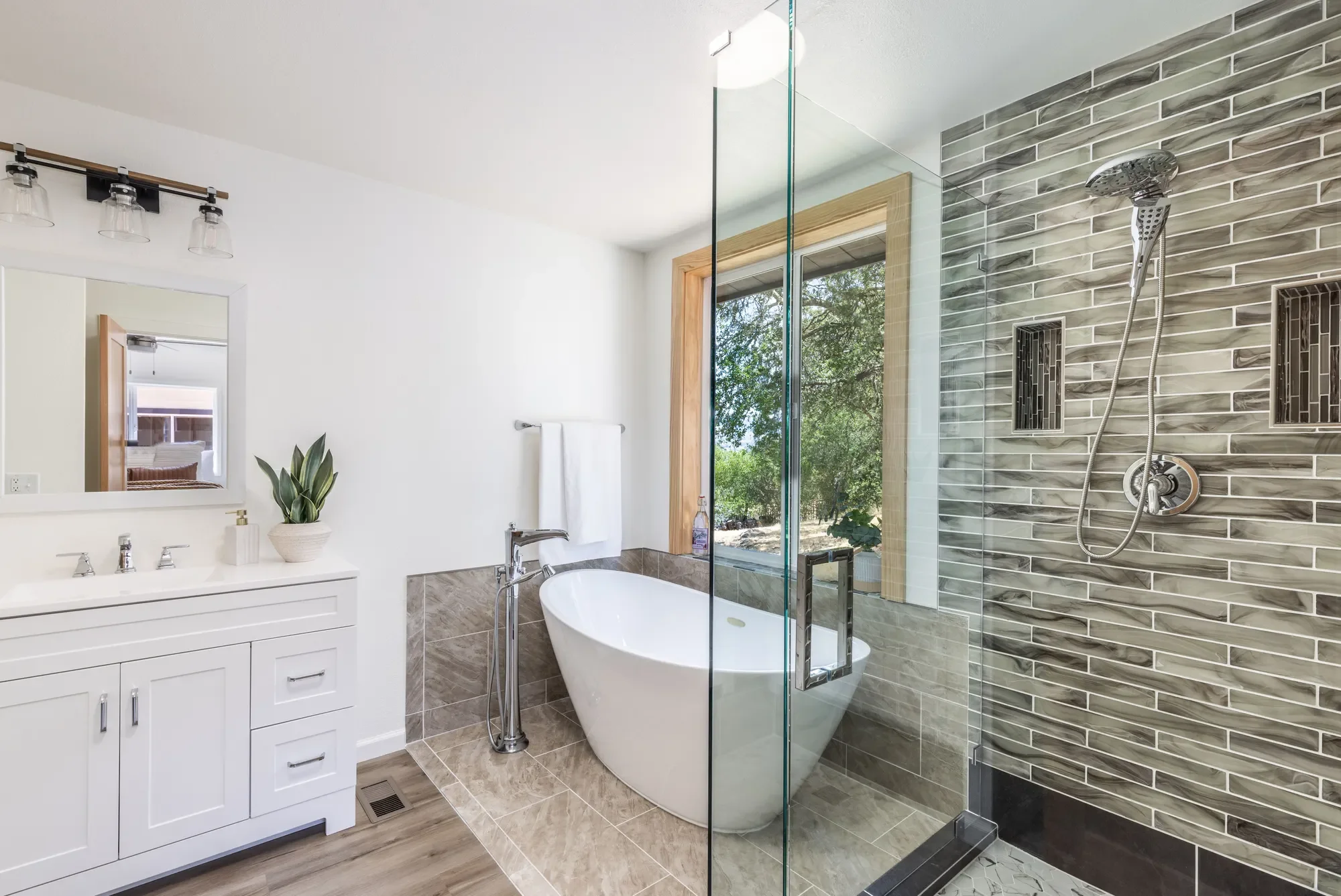 1676 Chiquita Road , Healdsburg, CA 95448, Healdsburg, California, United States. - Photo 23