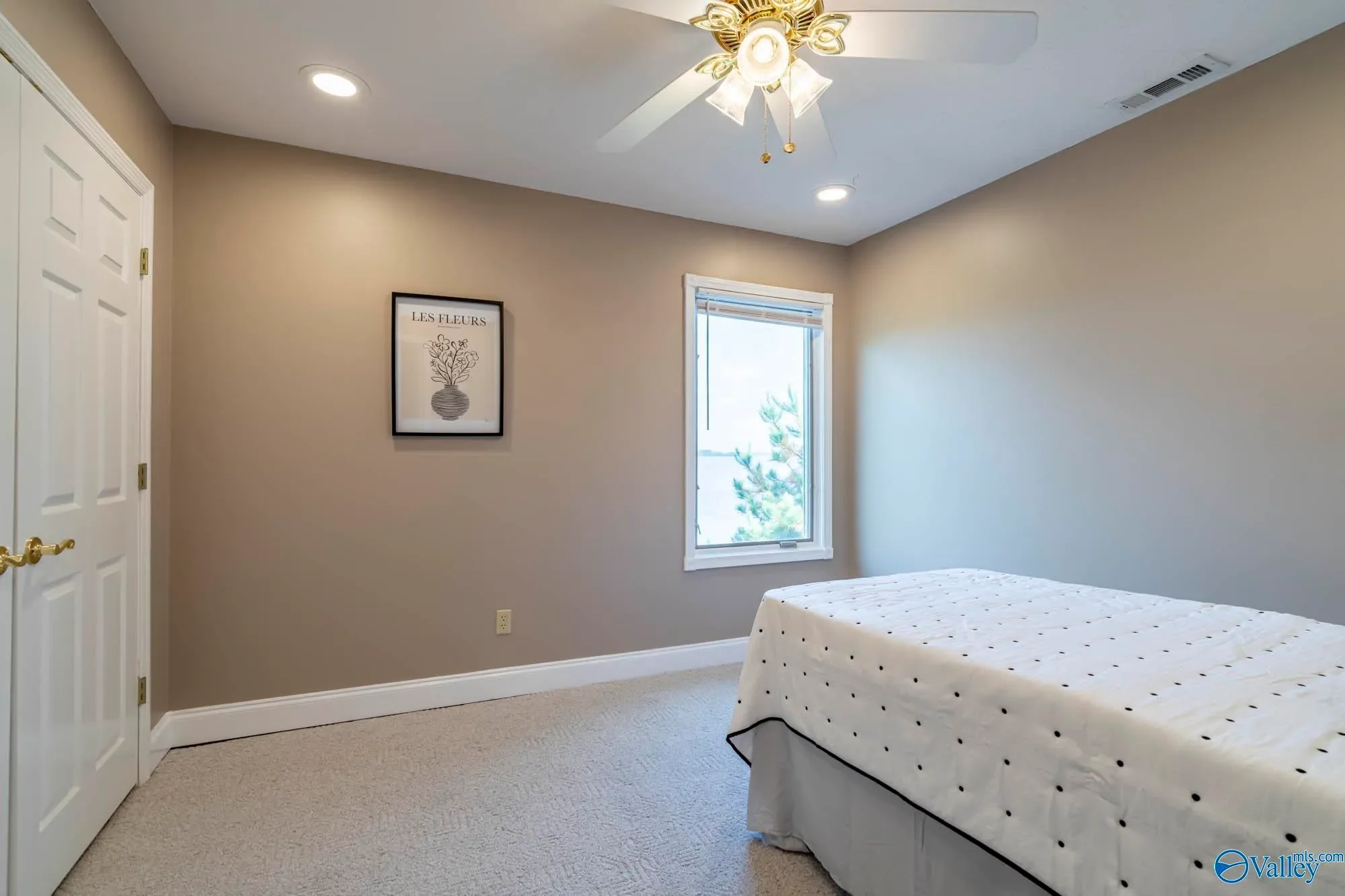 Gallery photo 6