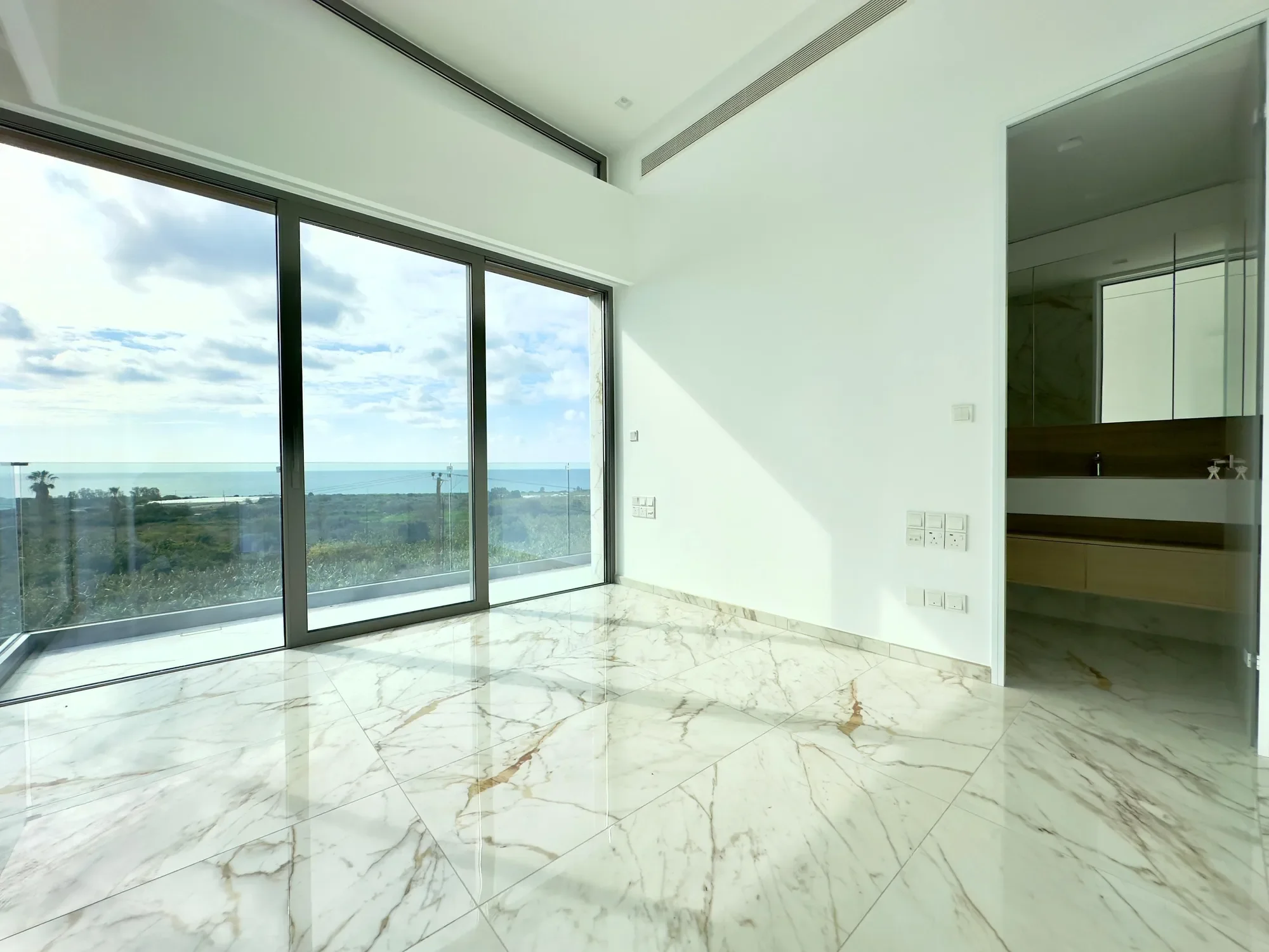 Gallery photo 12