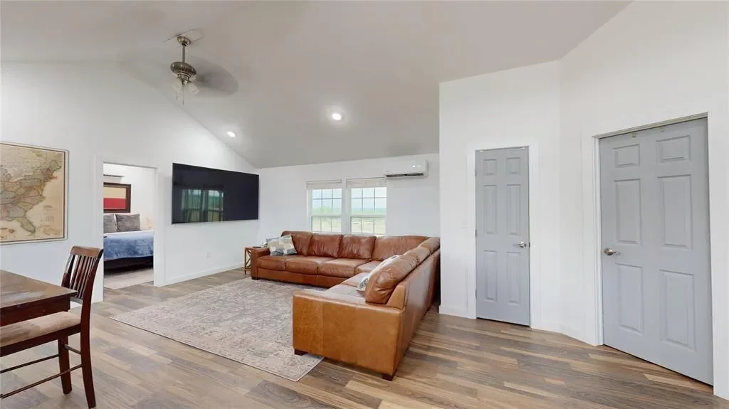 1025 FM 765, Lohn, Texas, United States. - Photo 2