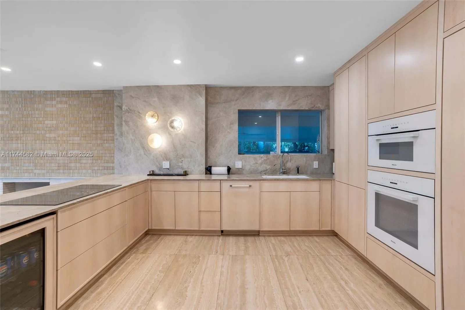 1250 NE 87th St, Miami, Florida, United States. - Photo 15