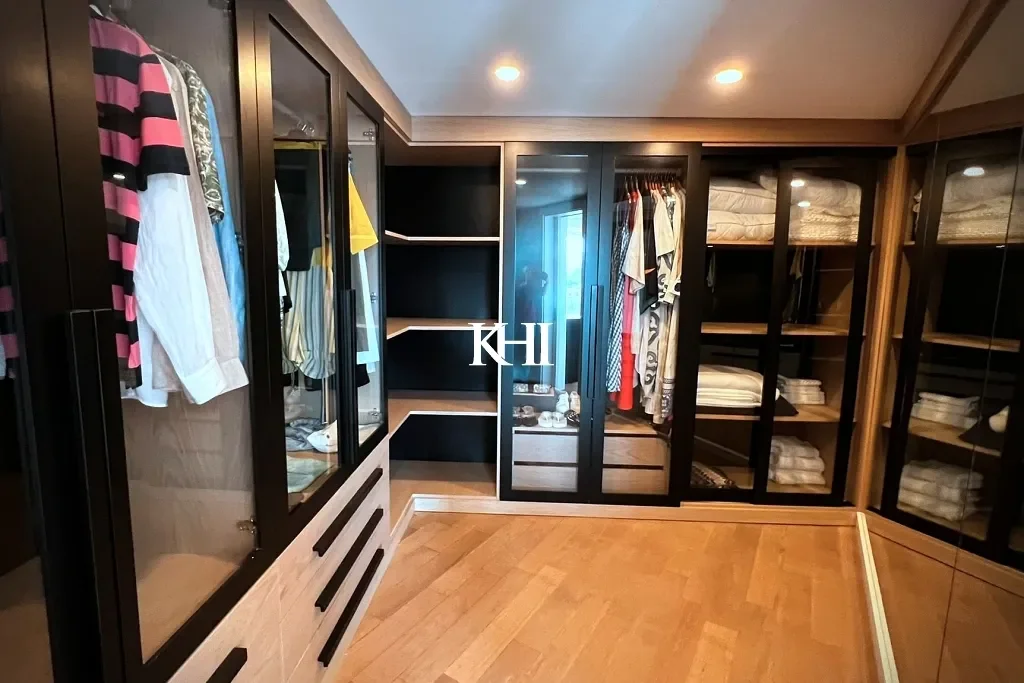Gallery photo 4
