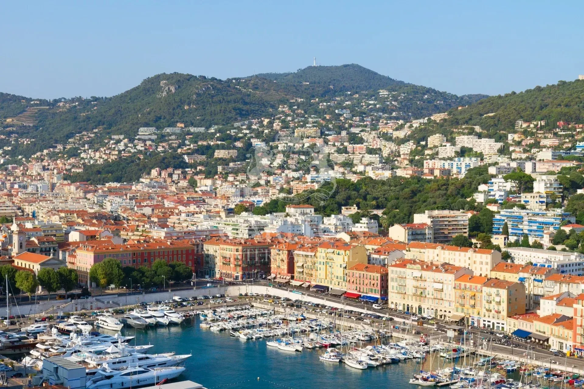 New duplex apartment in the center of Nice