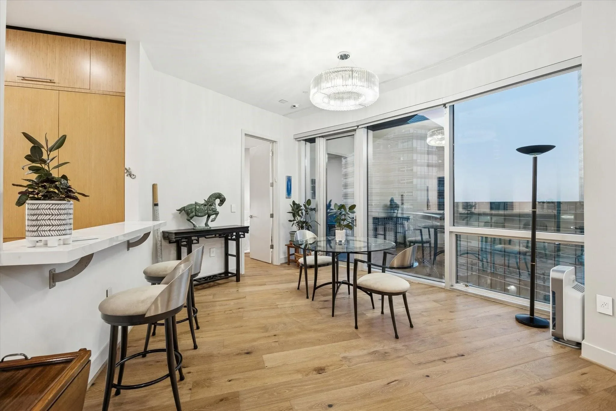 1600 Post Oak Boulevard 802, Houston, Texas, United States. - Photo 5