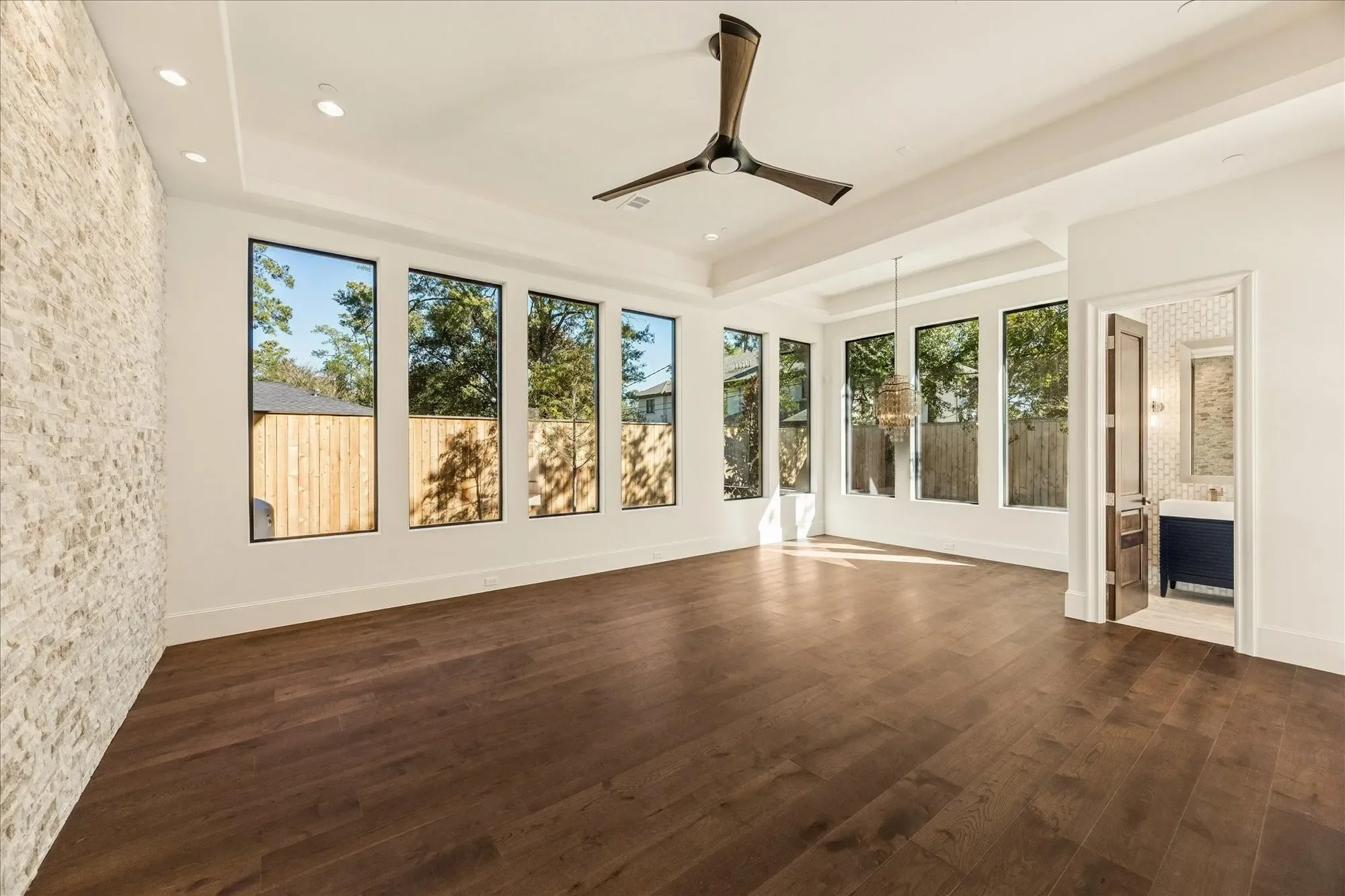 318 Knipp Road, Houston, Texas, United States. - Photo 8