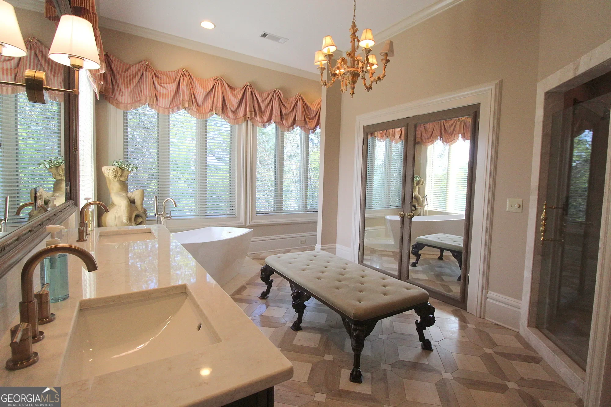 Gallery photo 10
