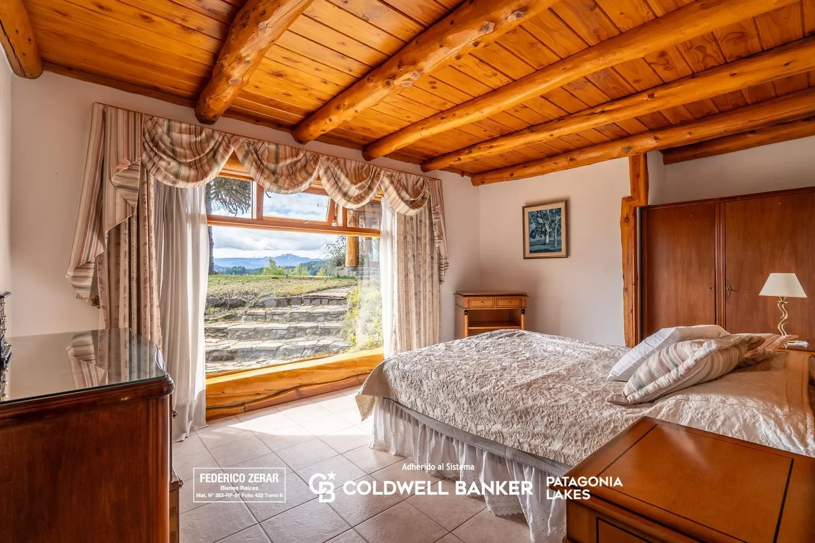 VENTA - Exclusiva casa de  5 dormitorios, 4 baños en barrio del Golf, Llao Llao, Bariloche, Bariloche, Villa Llao Llao, Río Negro, Argentina. - Photo 14