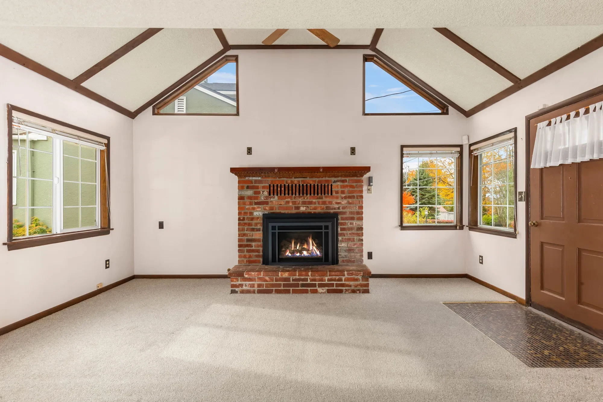 5323 Hyada Blvd NE , Tacoma, WA 98422, Tacoma, Washington, United States. - Photo 5