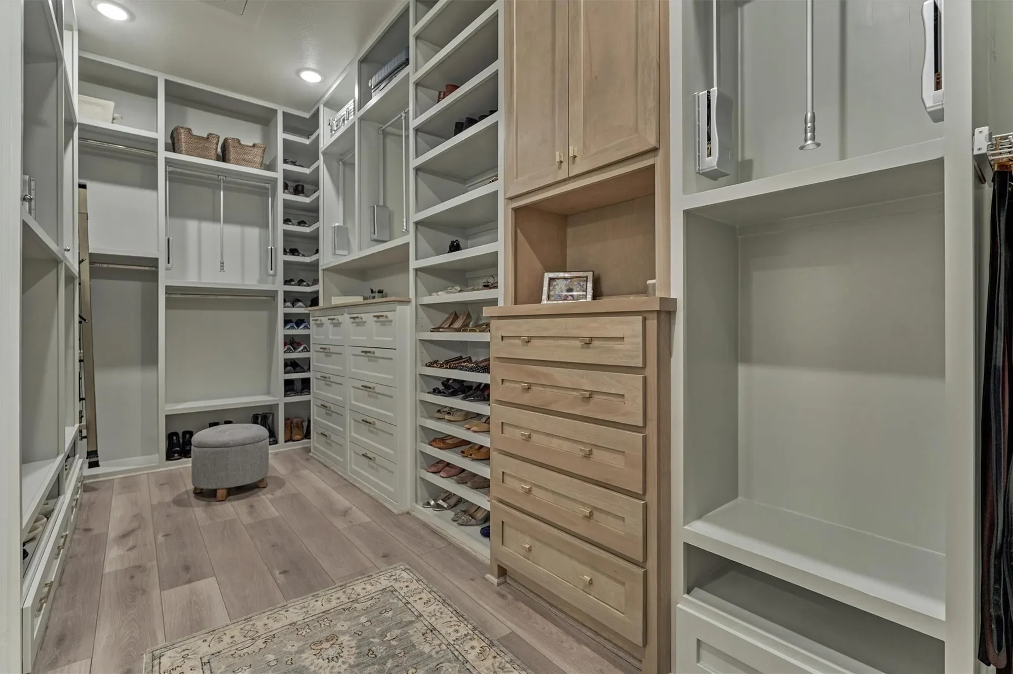 2017 Bennet Lane, Conroe, Texas, United States. - Photo 27