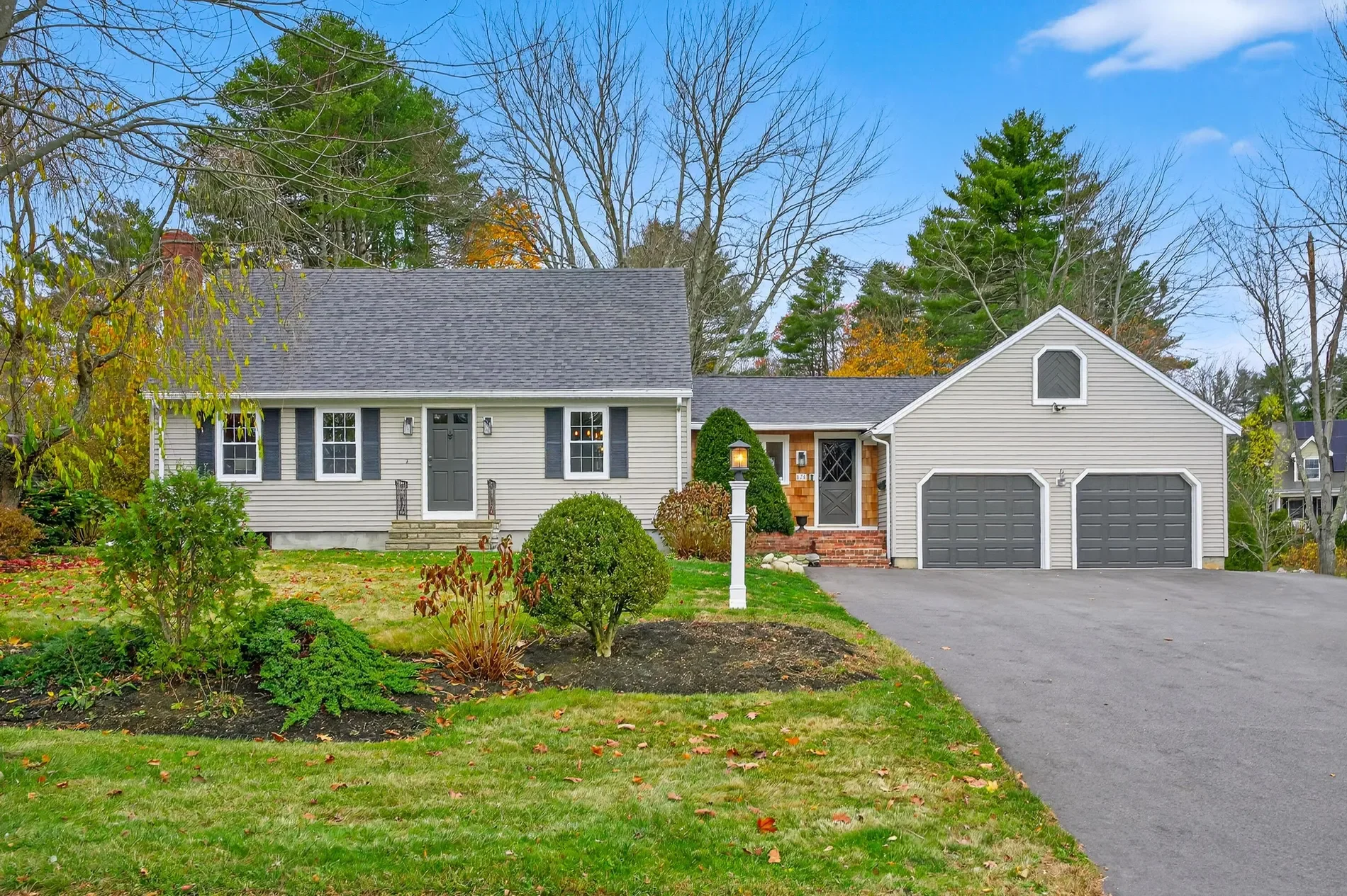 676 Allen Avenue, Portland, ME 04103, Portland, Maine, United States. - Hero Image