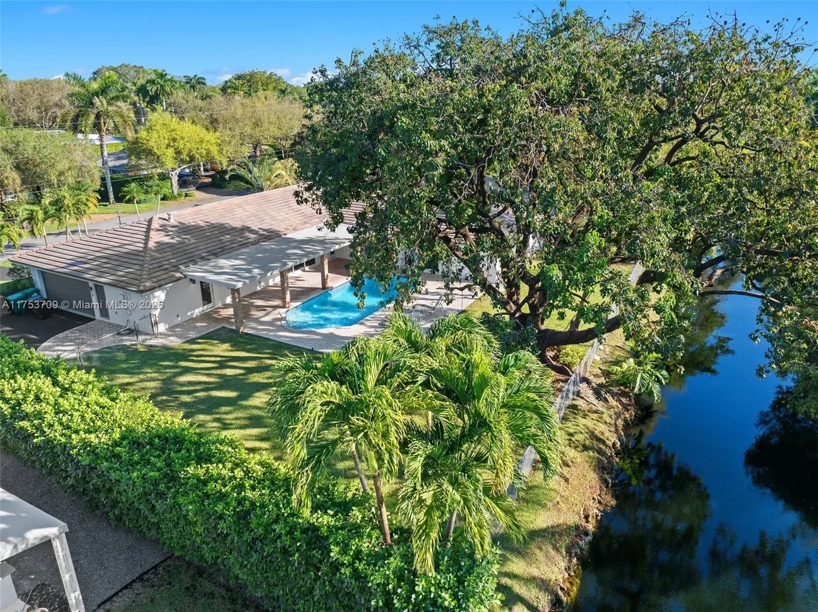 13060 SW 70th Ave, Coral Gables, Florida, United States. - Photo 44