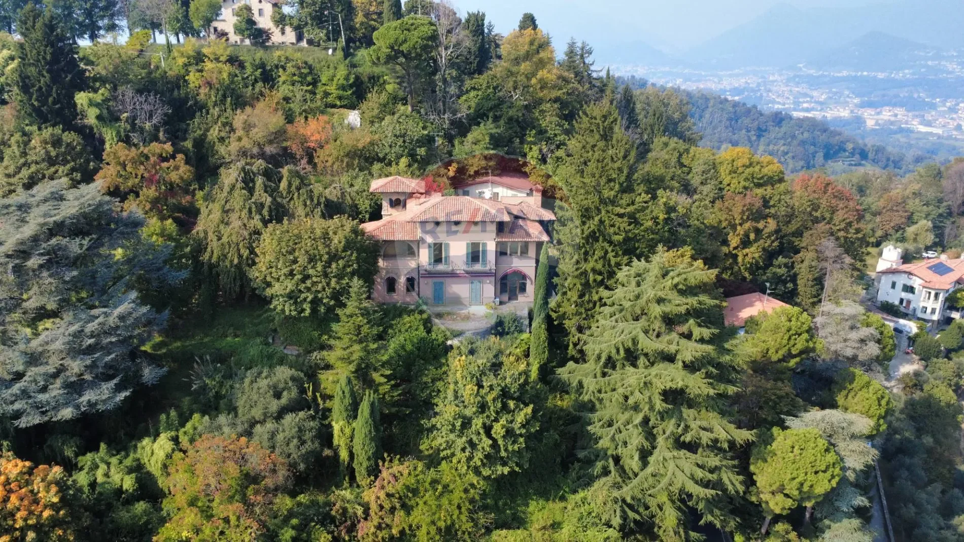 Via Vetta, Bergamo, Lombardy, Italy. - Photo 4