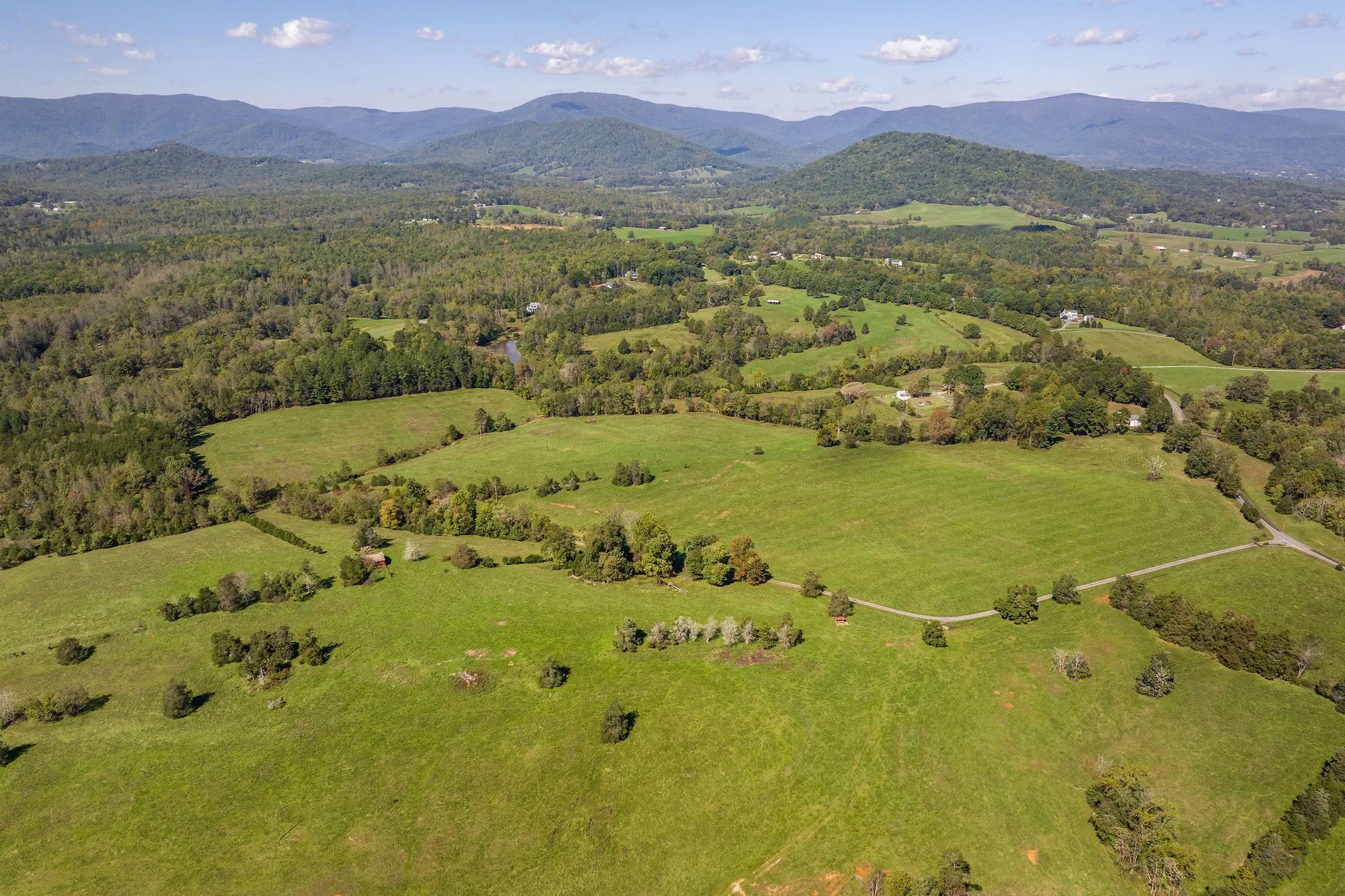 955 Simmons Gap Rd, Dyke, VA 22935, Dyke, Virginia, United States. - Photo 3