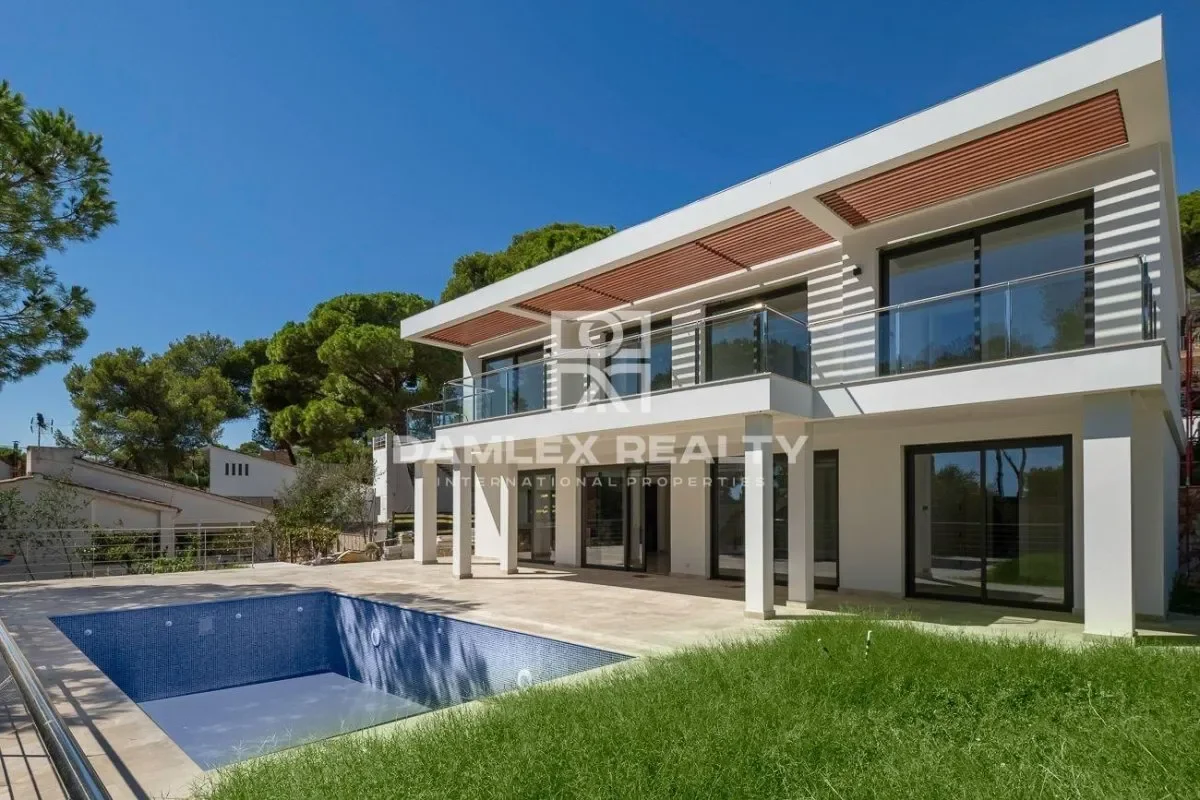 Exterior photo 10