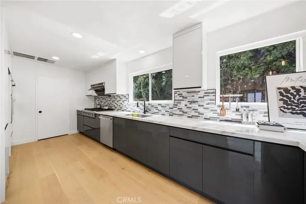 12284 Circula Panorama, Santa Ana, California, United States. - Photo 13