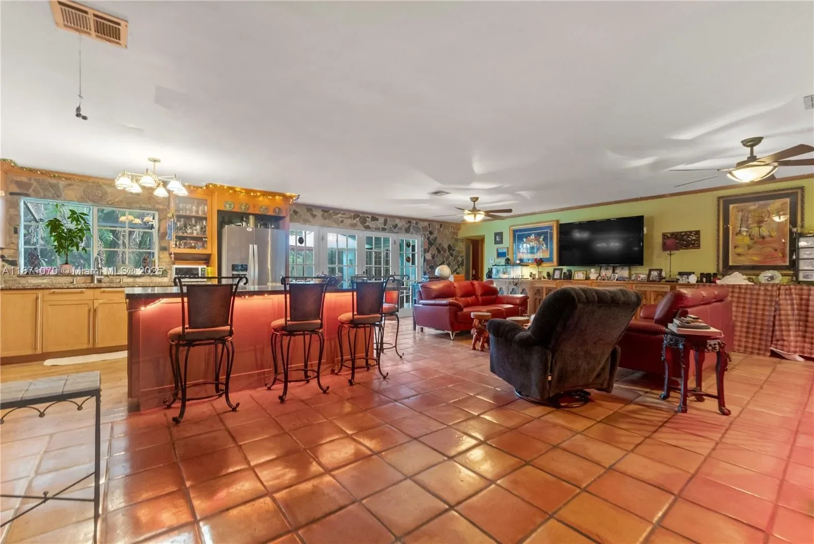 3260 Lakeview Dr, Hillsboro Beach, Florida, United States. - Photo 11