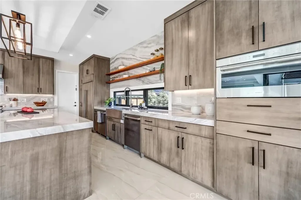 330 Arbolada Drive, Arcadia, California, United States. - Photo 14