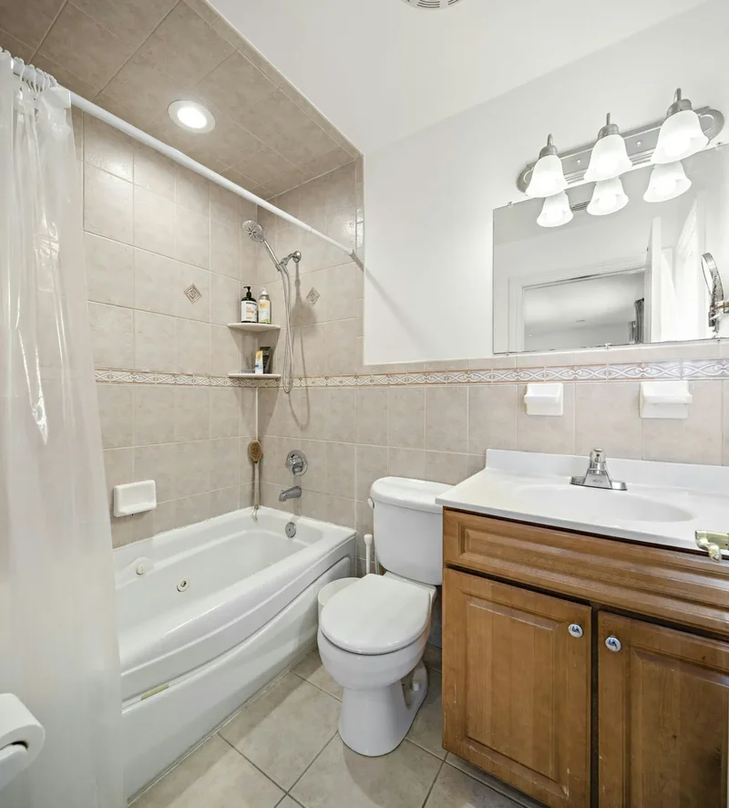 Jersey Avenue, Fairview, New Jersey, United States. - Photo 9