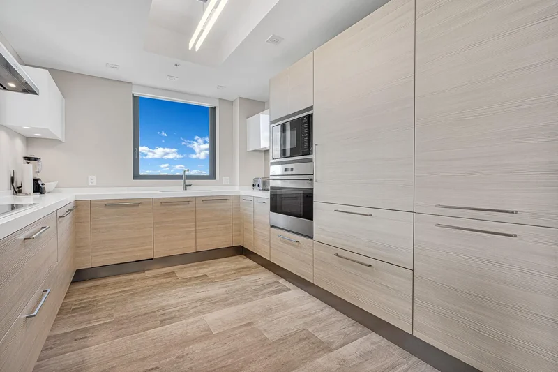17111 Biscayne Blvd 1702, North Miami Beach, Florida, United States. - Photo 24