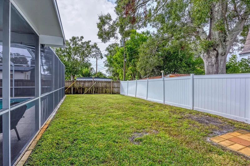 2736 45th Way N, St Petersburg, FL 33713, St. Petersburg, Florida, United States. - Photo 31