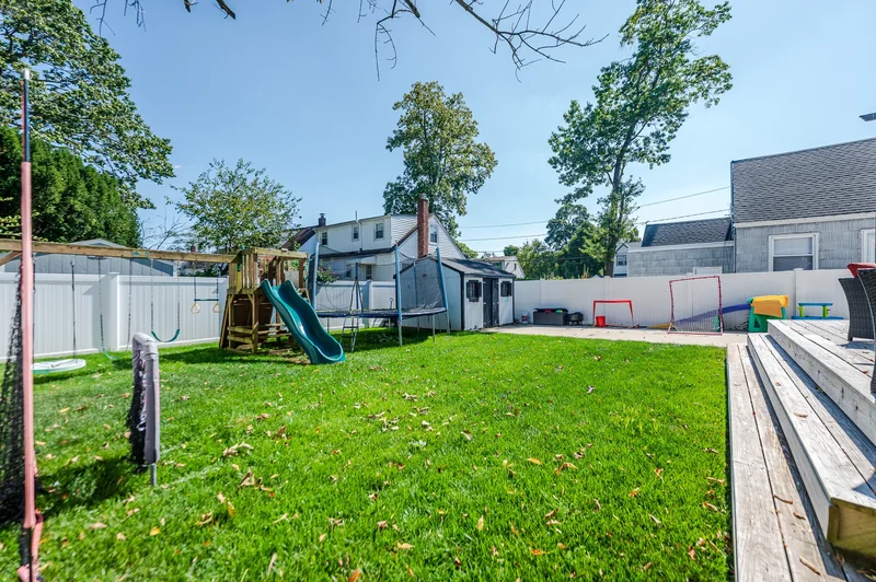 1139 Webber Avenue , South Hempstead, NY 11550, Hempstead, New York, United States. - Photo 21