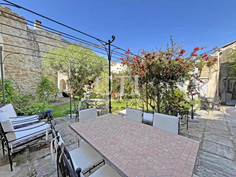 Mondragon, Provence-Alpes-Côte d'Azur, France. - Photo 26