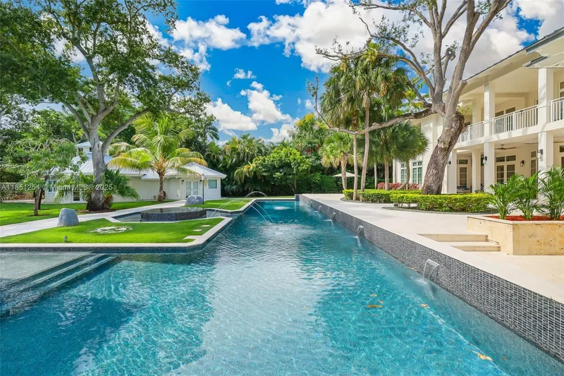 13580 SW 67th Ave, Coral Gables, Florida, United States. - Photo 26