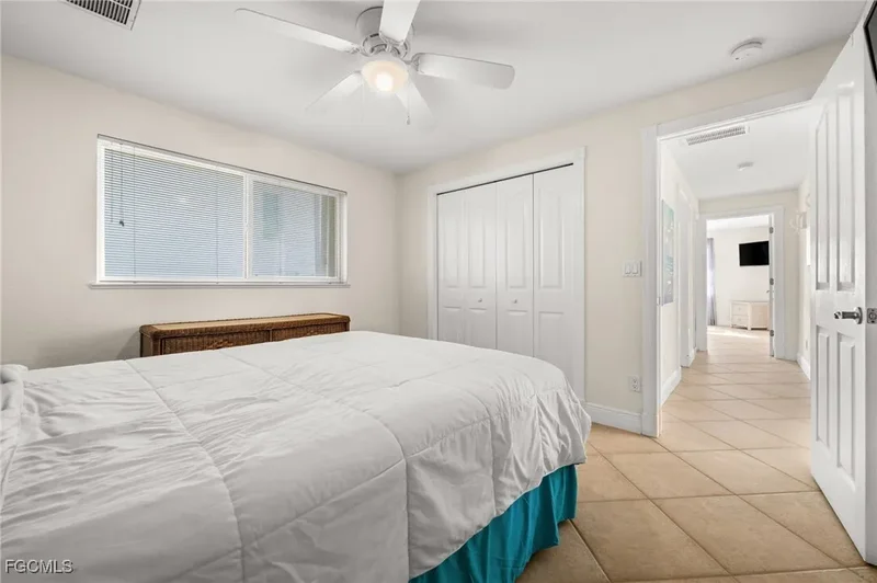 264 Bayshore Drive, Cape Coral, FL 33904, Cape Coral, Florida, United States. - Photo 29