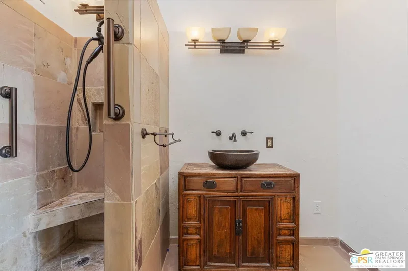 1983 S Yucca Pl, Palm Springs, CA 92264, Palm Springs, California, United States. - Photo 20