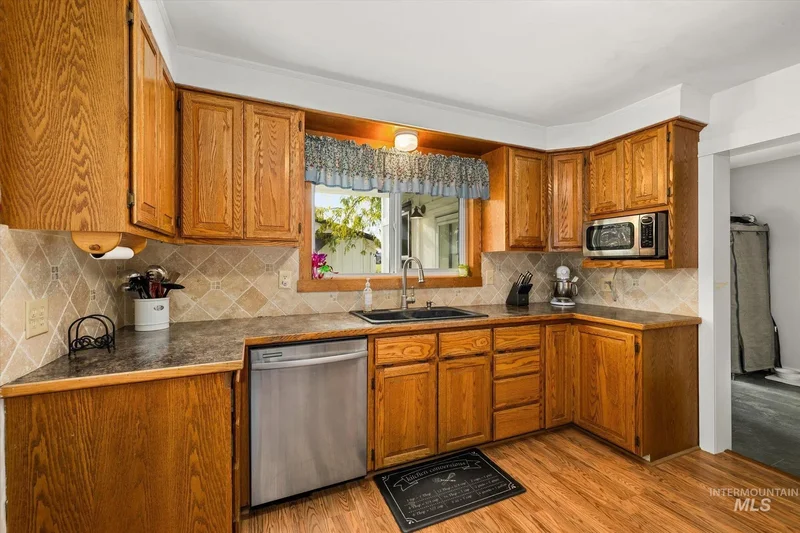 8626 Track Rd, Nampa, ID 83686, Nampa, Idaho, United States. - Photo 12