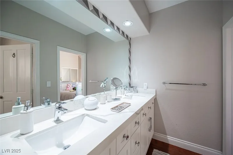 8733 Double Eagle Drive, Las Vegas, Nevada, United States. - Photo 55